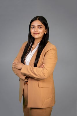 Portrait of Parneet Kaur, REALTOR®